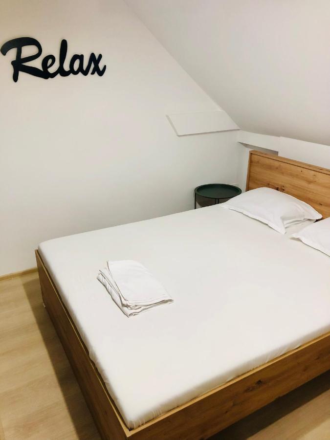 Ultra-Central Modern And Big Apartments In Union Square U41-U44 Тимишоара Экстерьер фото