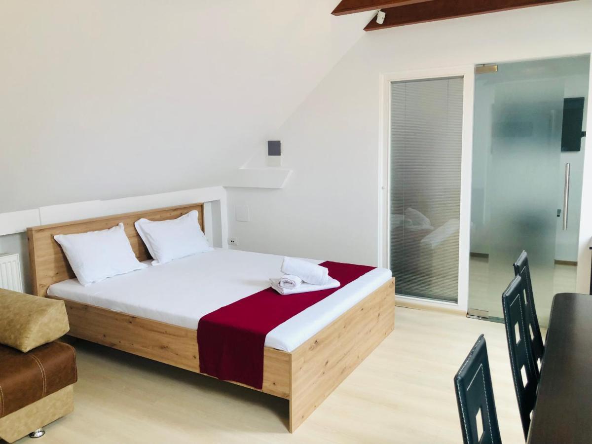 Ultra-Central Modern And Big Apartments In Union Square U41-U44 Тимишоара Экстерьер фото
