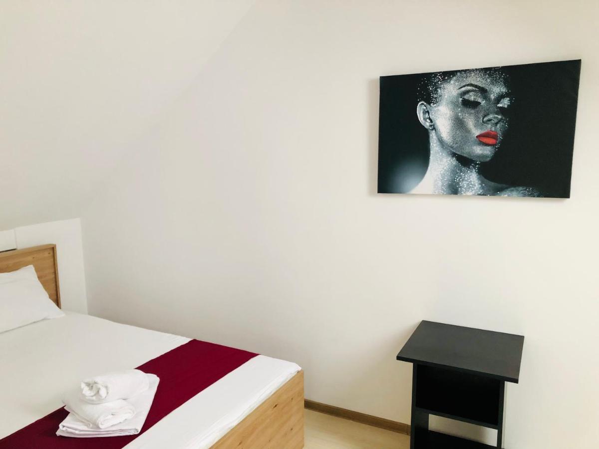 Ultra-Central Modern And Big Apartments In Union Square U41-U44 Тимишоара Экстерьер фото